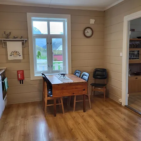 בית נופש Solheim Gard סטרין