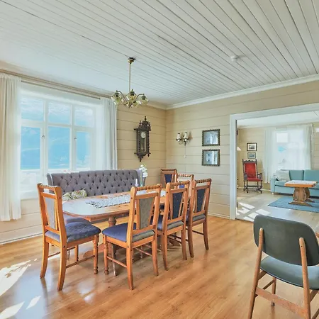 Solheim Gard Σπίτι διακοπών Stryn