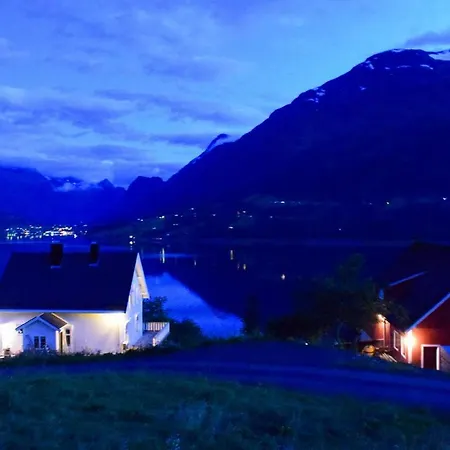 Solheim Gard בית נופש *