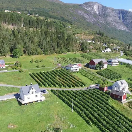 בית נופש Solheim Gard *